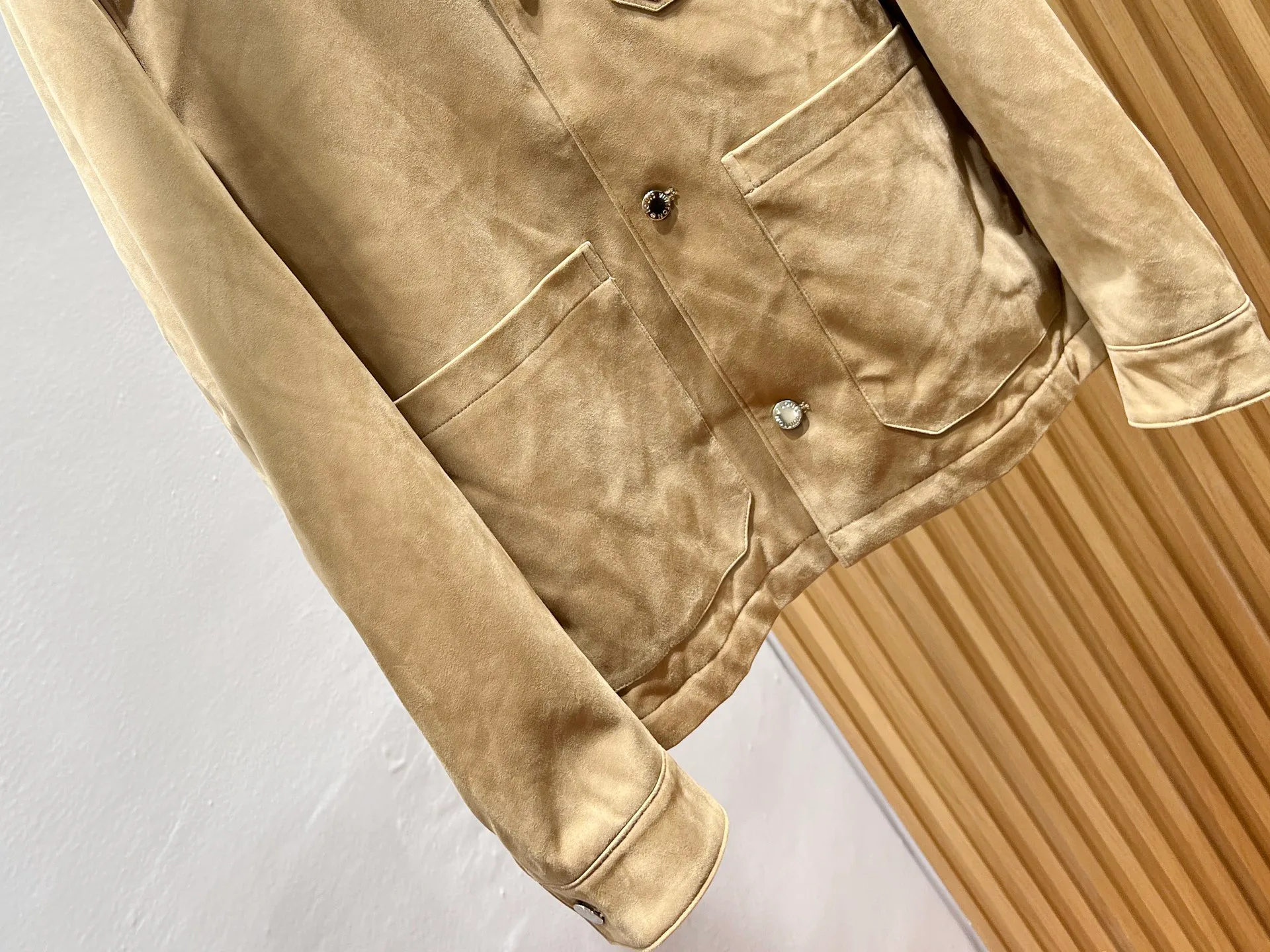 Men's Jackets And Down Jackets LOUIS VUITTON 18084603