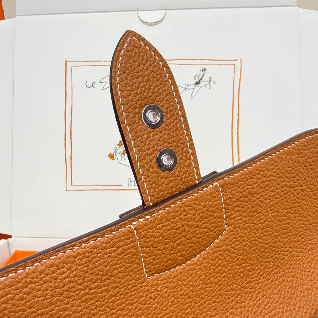 Women's Clutches HERMES 18077368