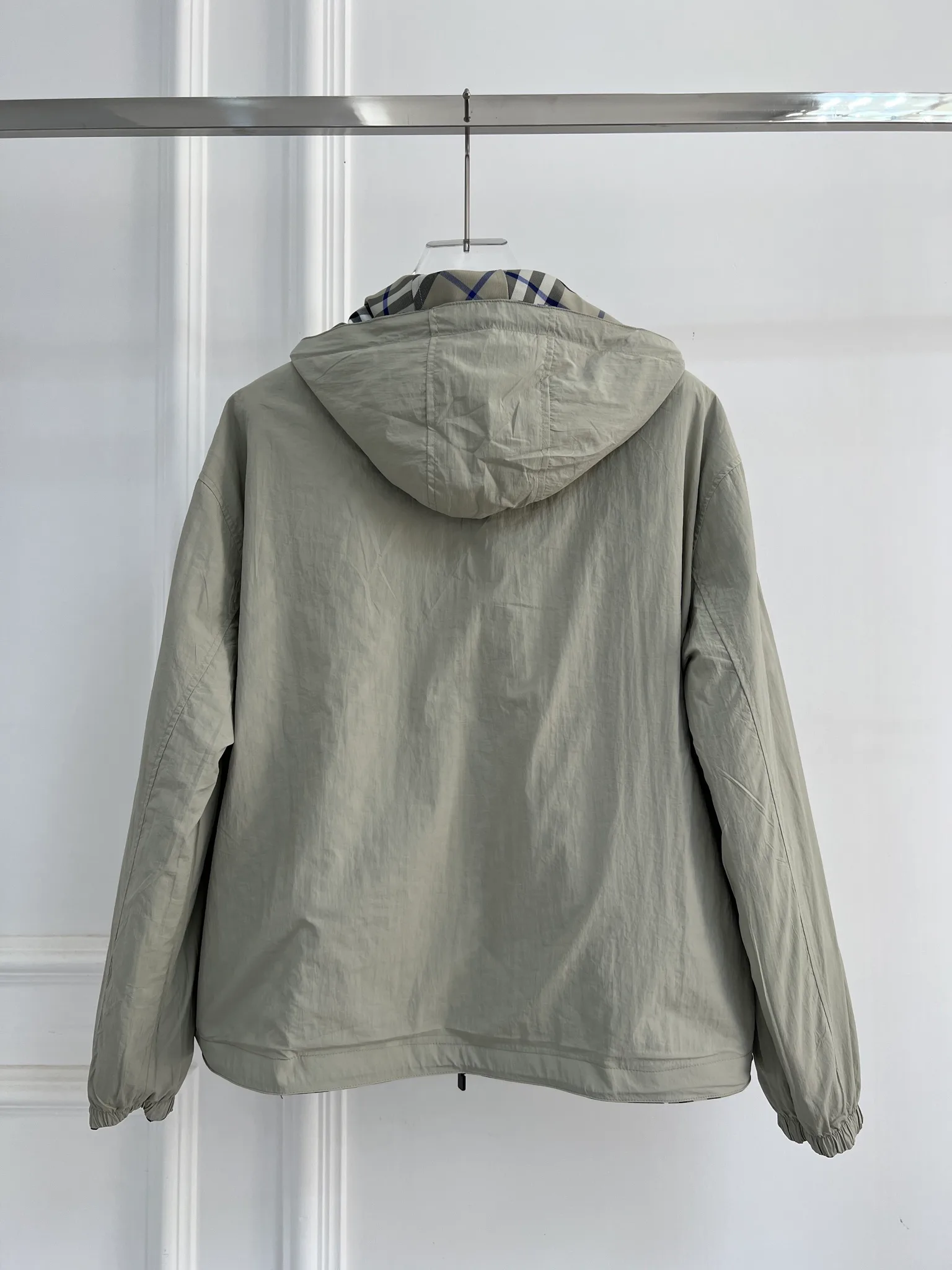 Women's Jackets And Down Jackets BURBERRY 18415771