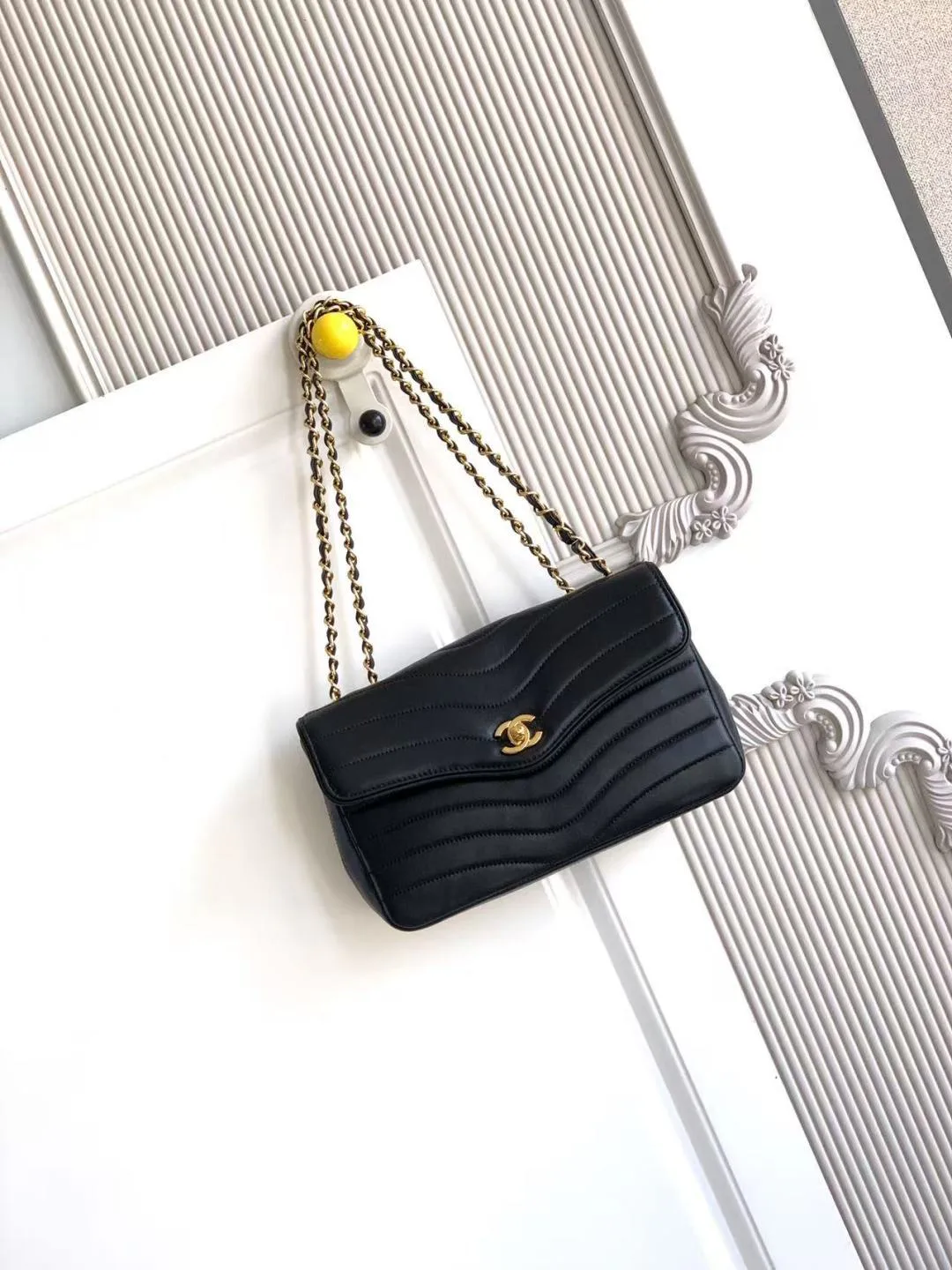 Women's Classic Handbags CHANEL 18058120