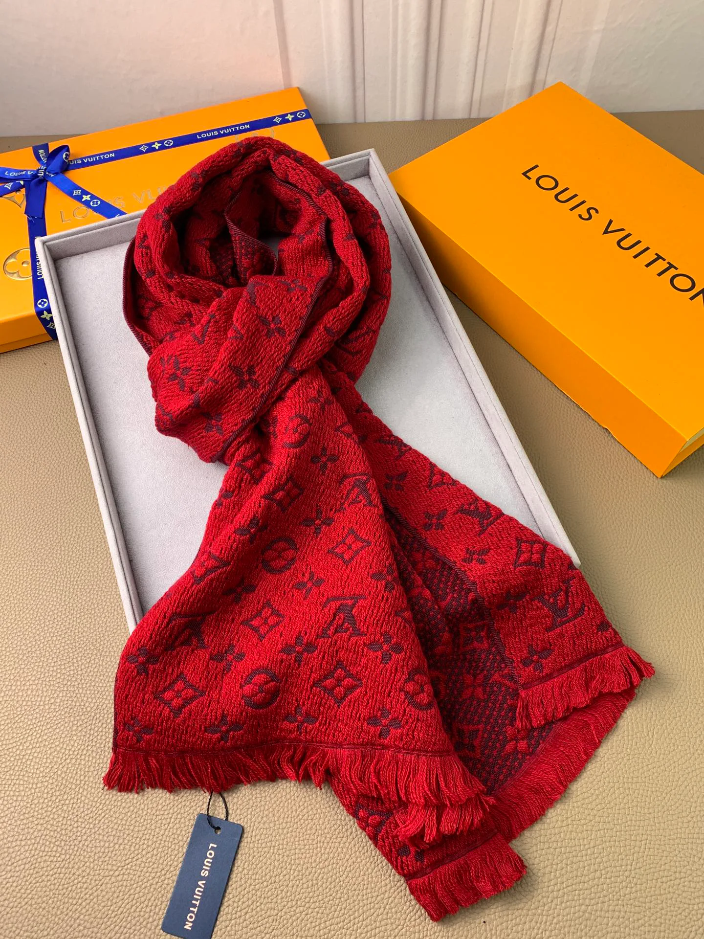 Scarves LOUIS VUITTON 18525768