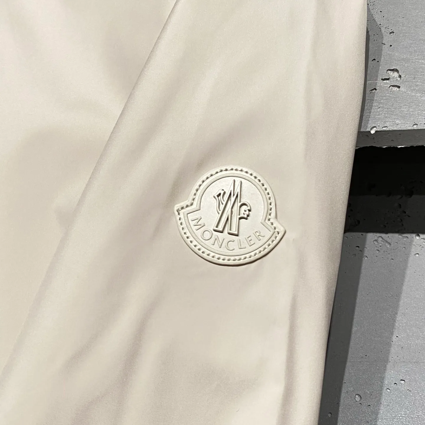 Men's Jackets And Down Jackets MONCLER 18232573