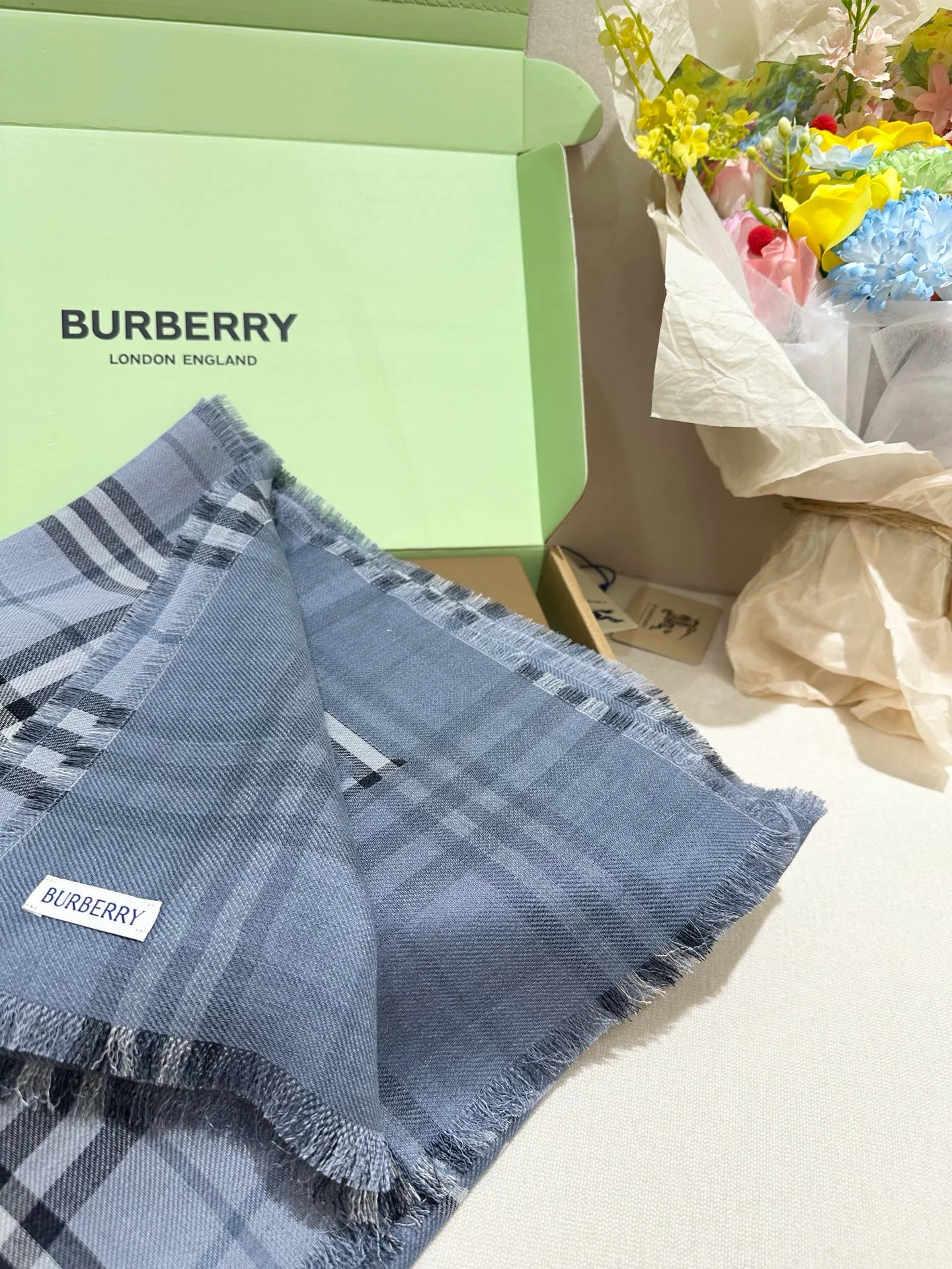 Scarves BURBERRY 17991554