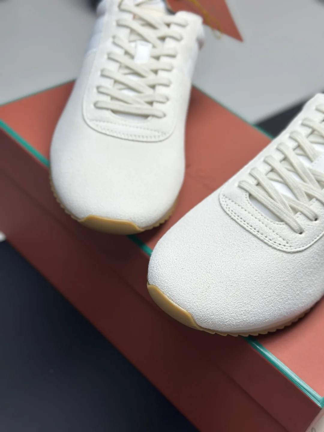 Women's Sneakers LORO PIANA 17505885