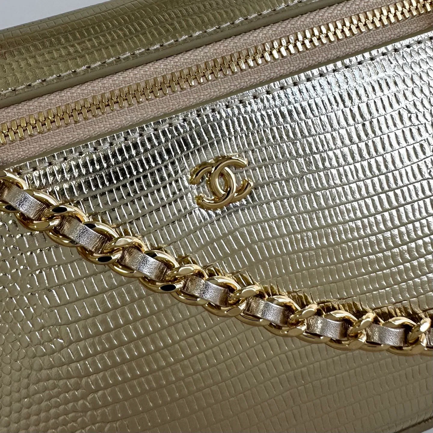 Women's Classic Handbags CHANEL 17916899