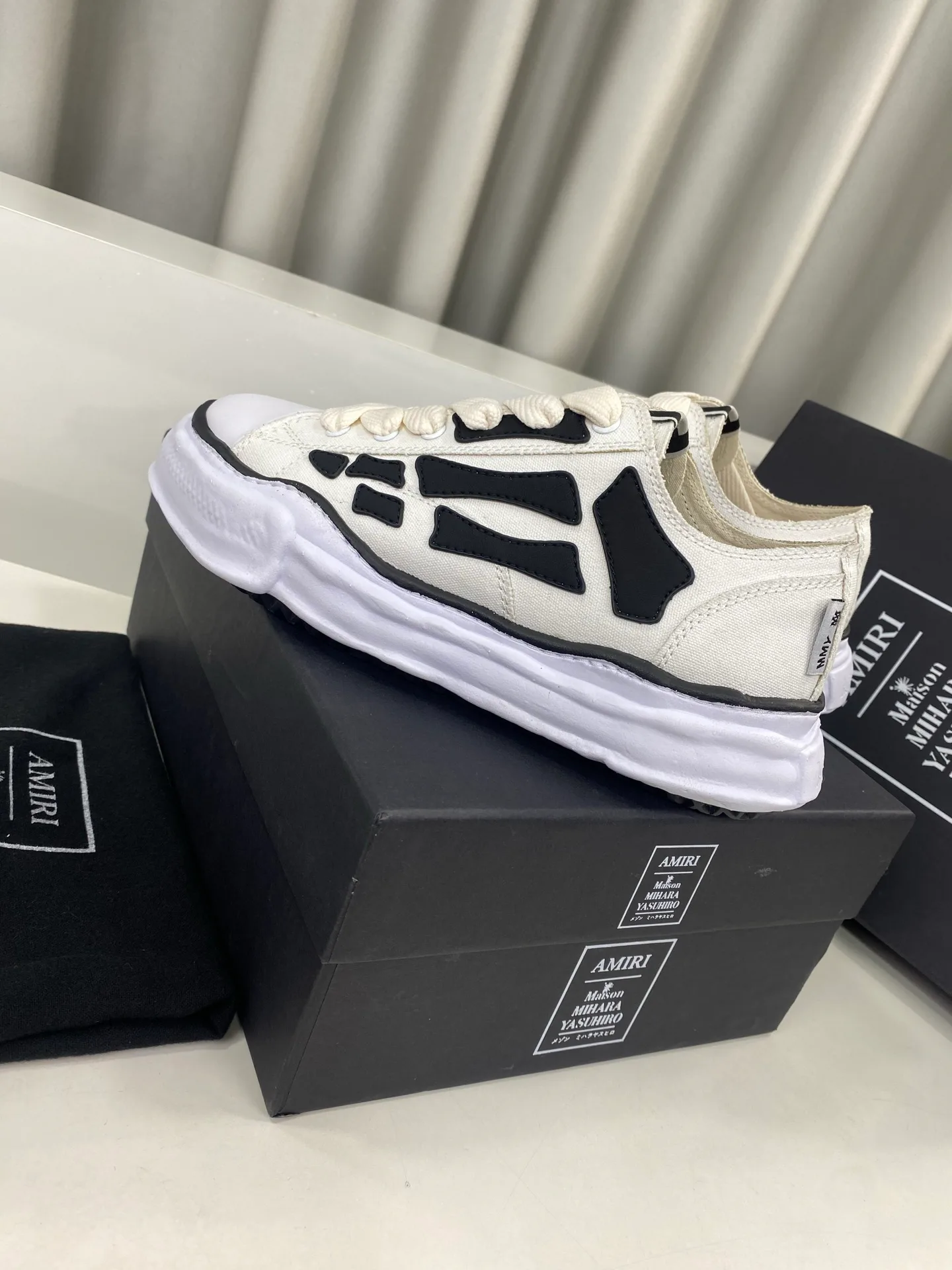Women's Sneakers AMIRI 17835023