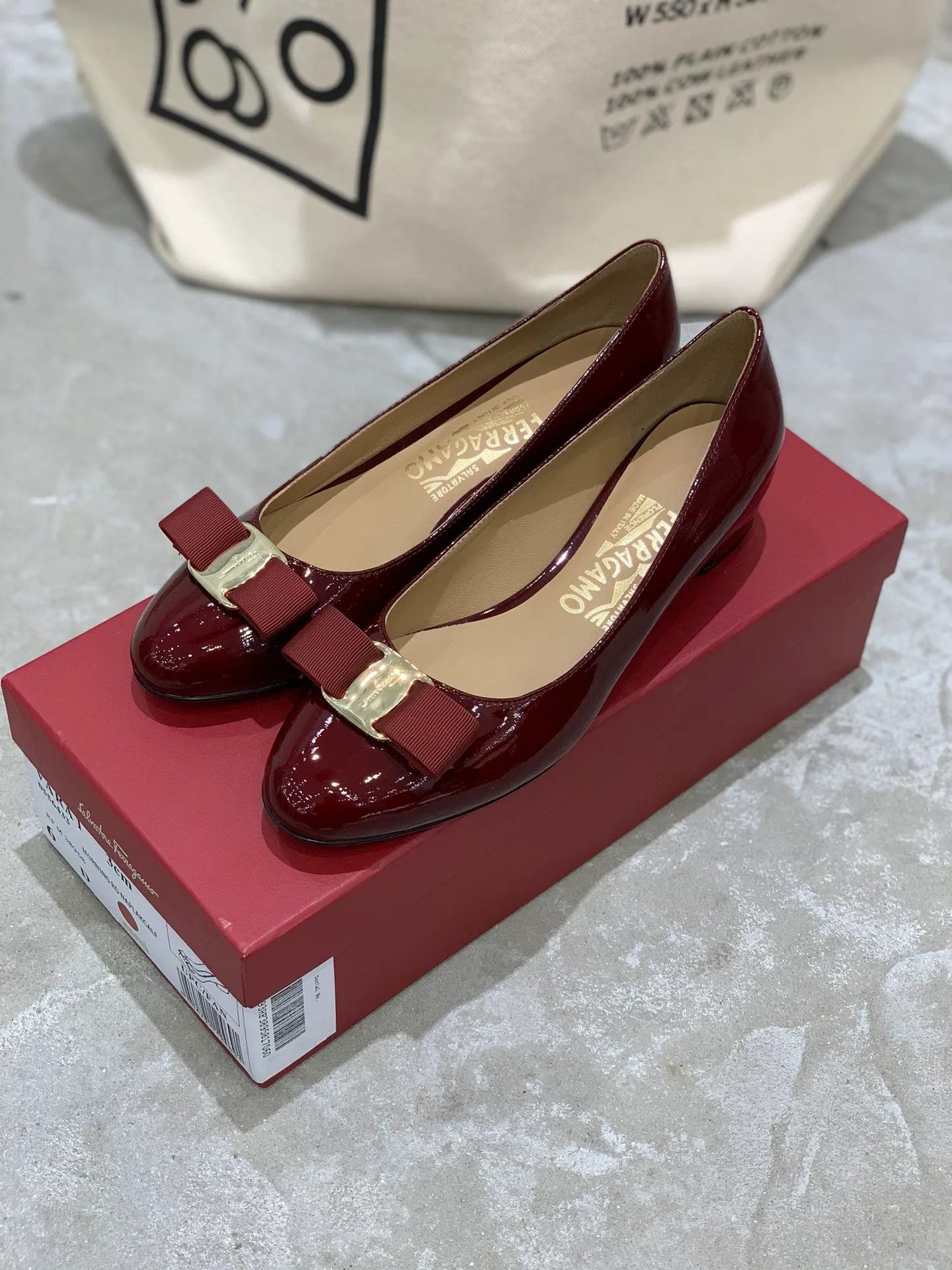 Women's Ballet Flats SALVATORE FERRAGAMO 18340660