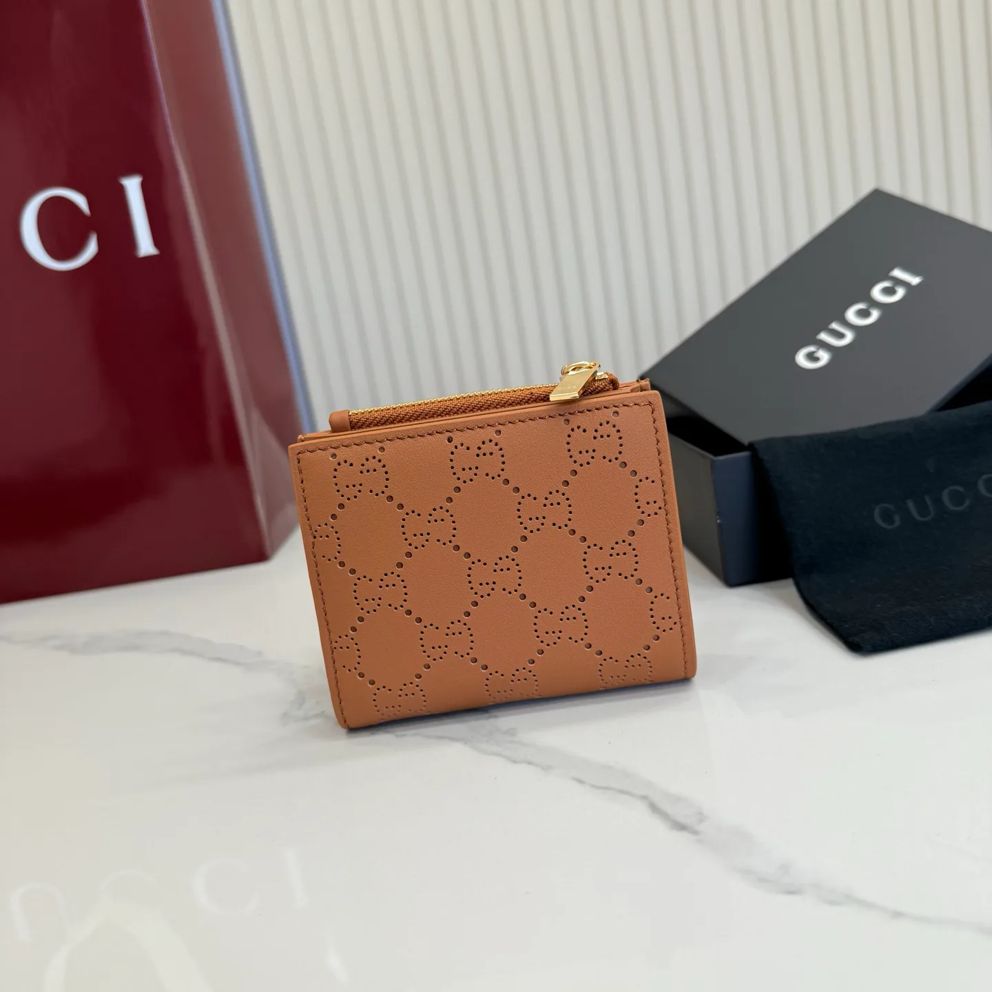 Women's Clutches GUCCI 17947854