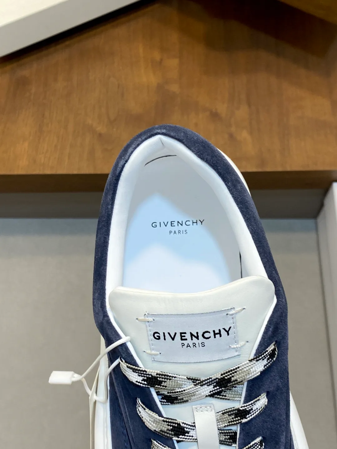 Men's Sneakers GIVENCHY 18449118