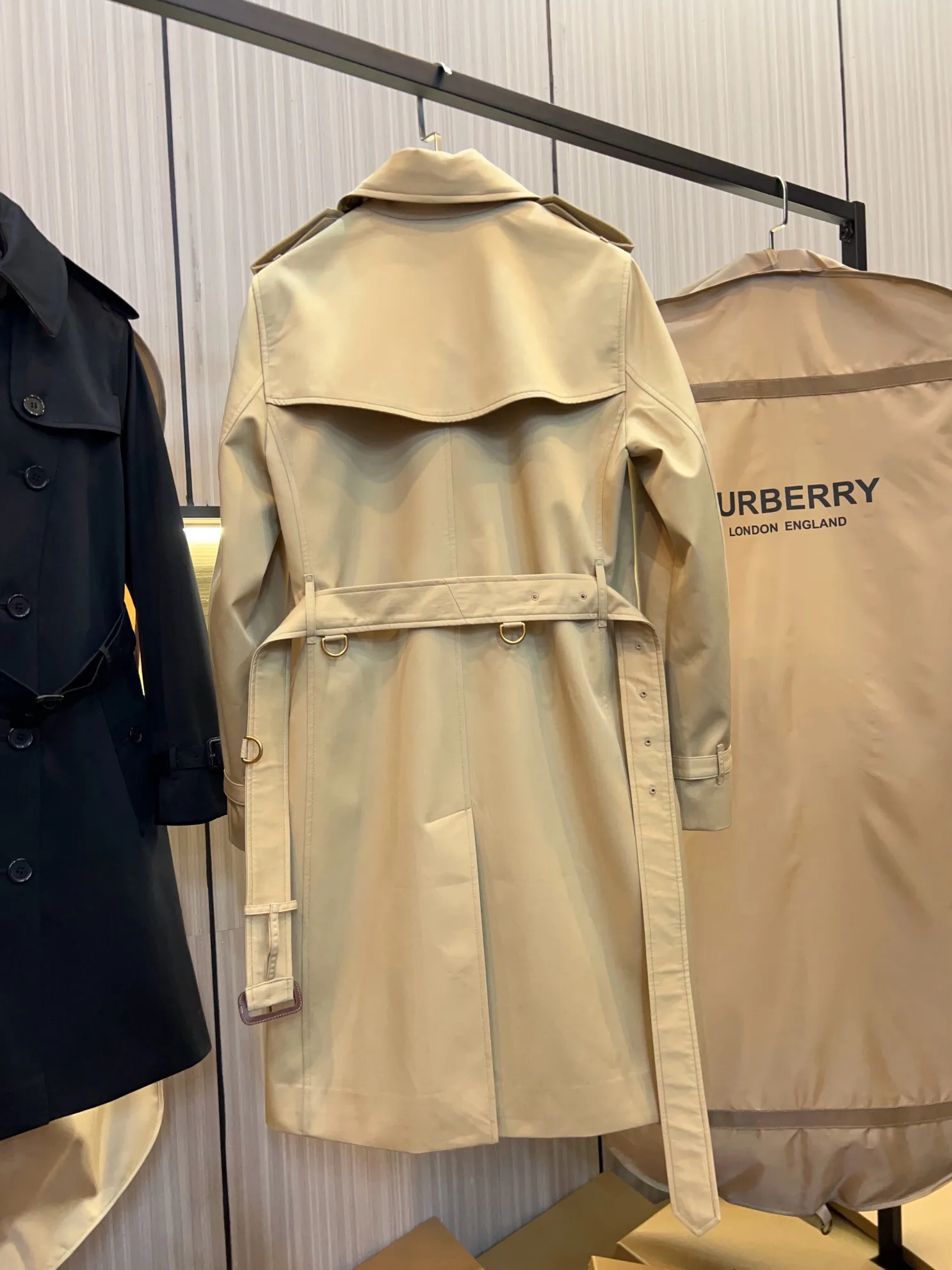 Women's Trench Coats BURBERRY 18145401