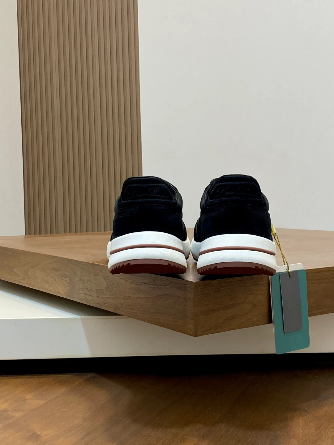 Men's Sneakers LORO PIANA 18078909