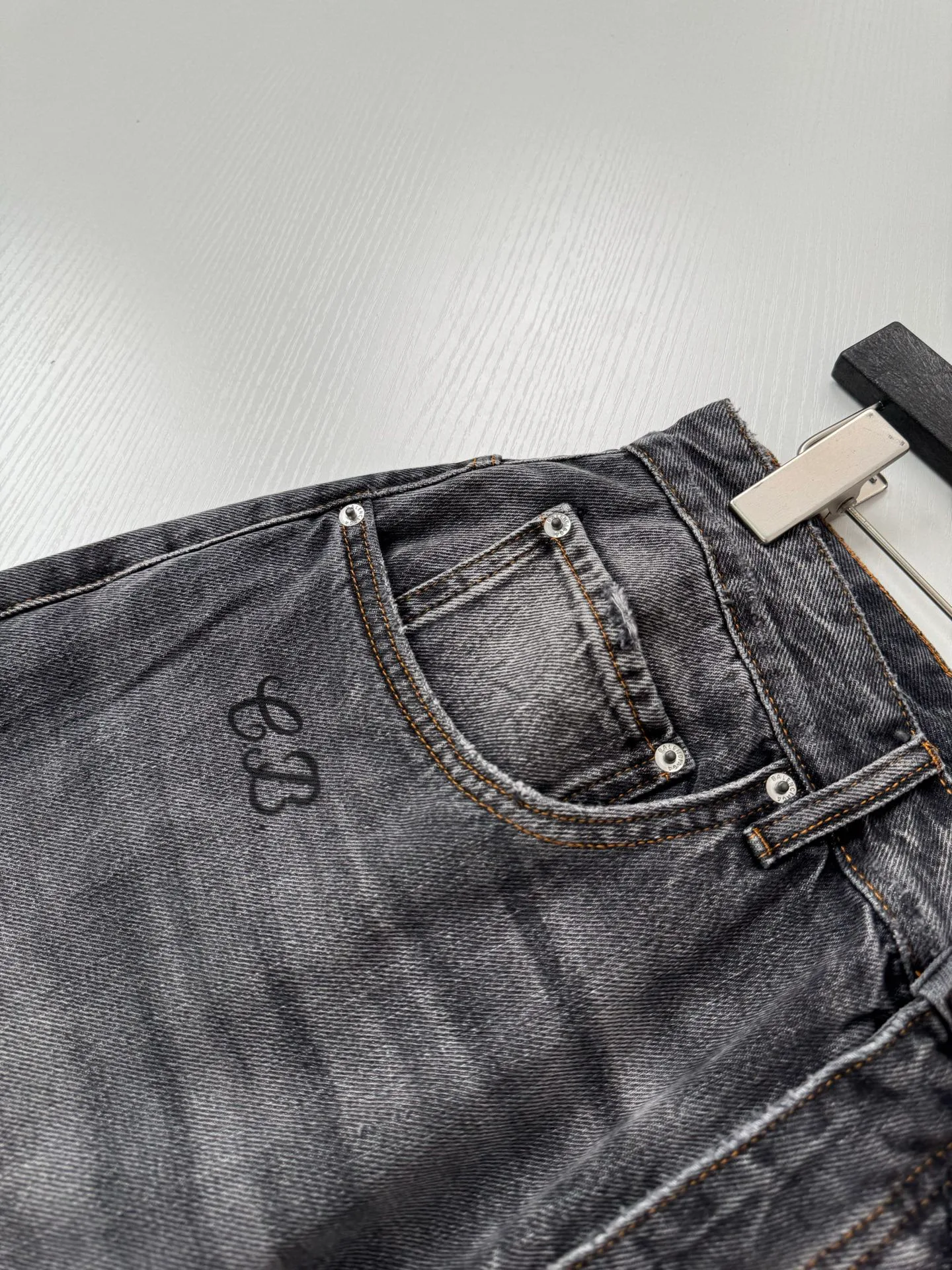 Men's Jeans BALENCIAGA 17585908