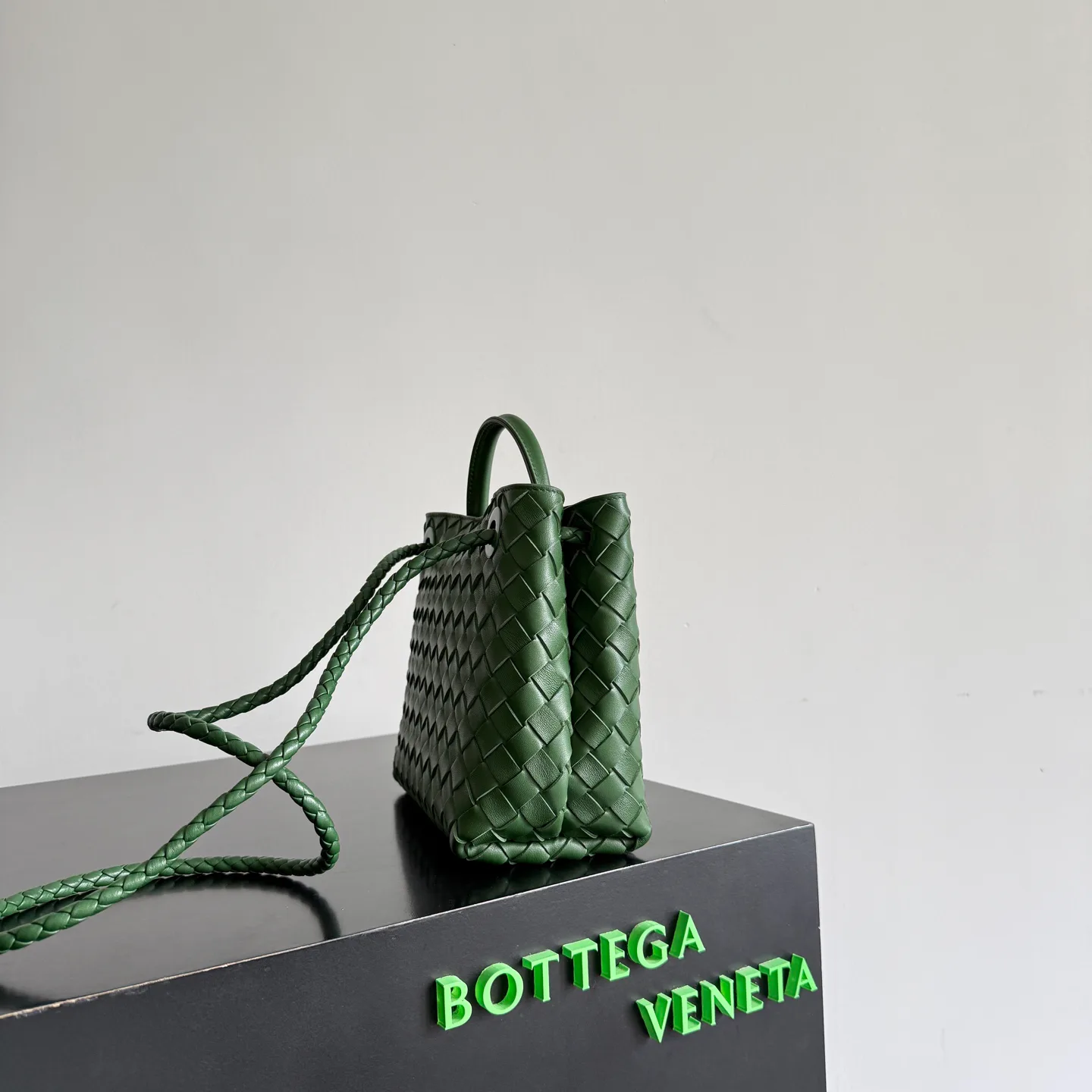 Women's Classic Handbags BOTTEGA VENETA 18367482