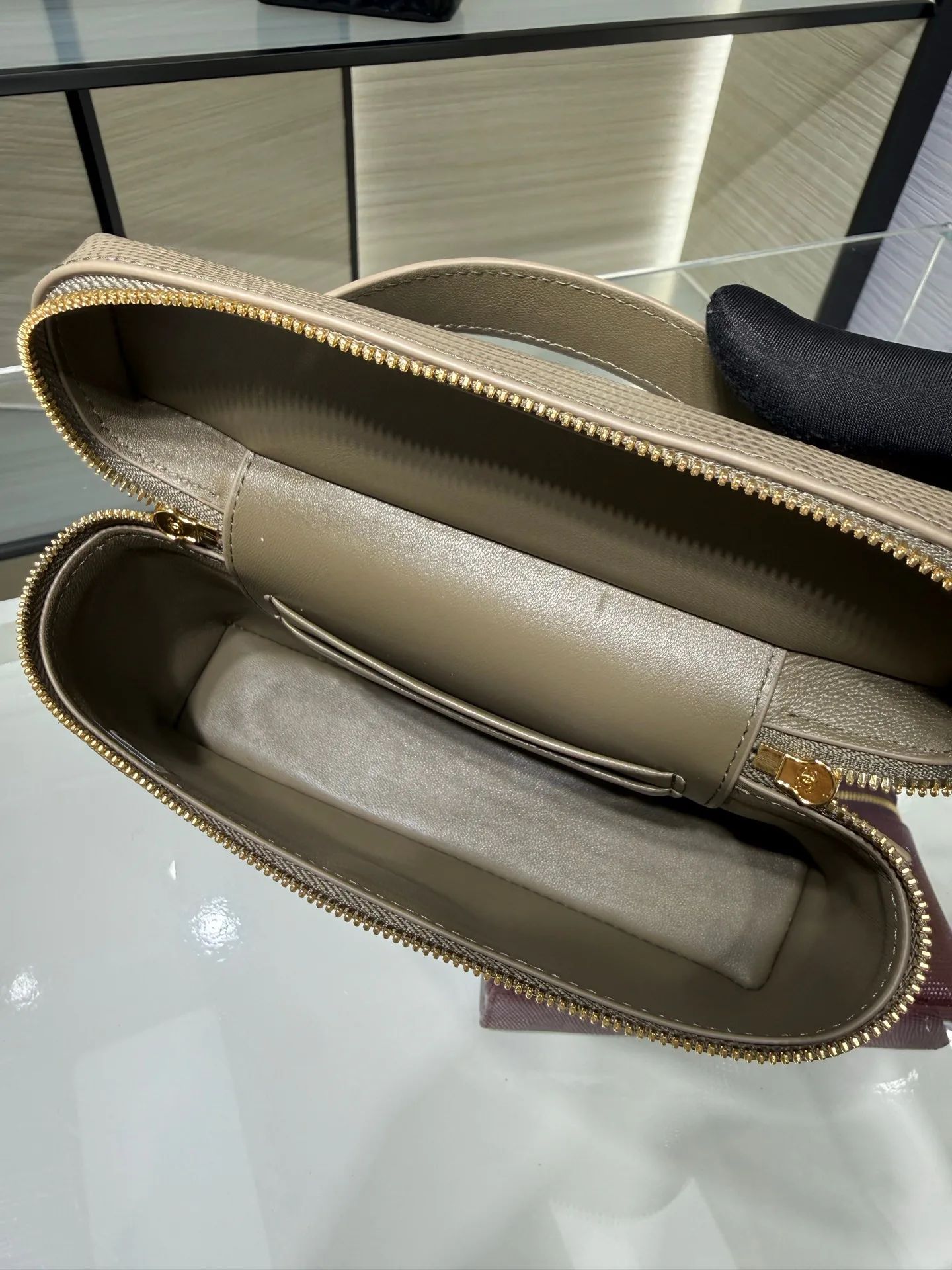 Women's Classic Handbags CHANEL 17827289