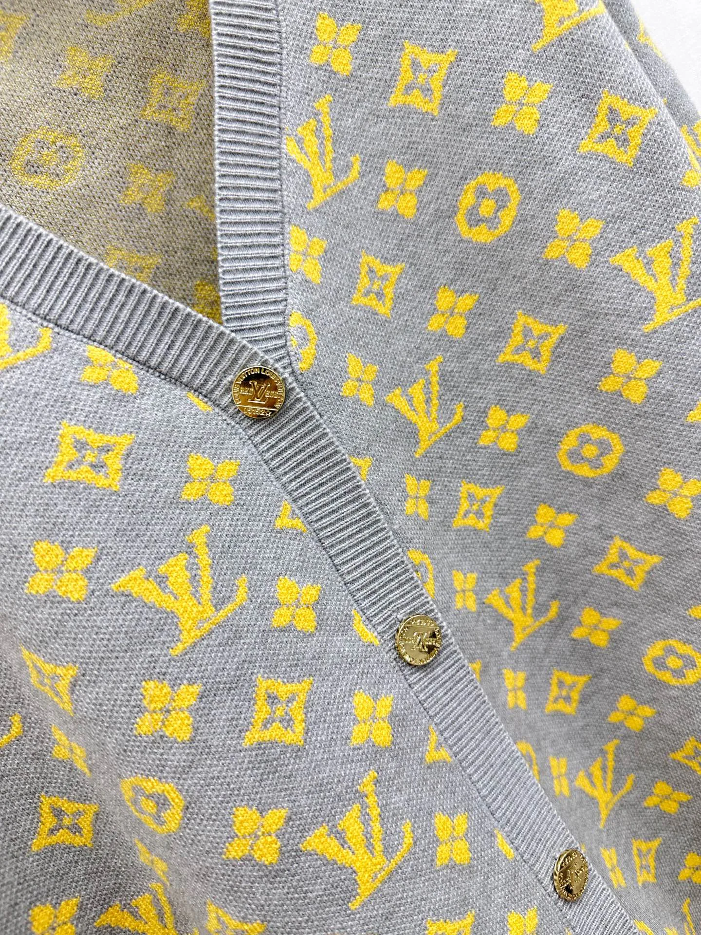 Women's Jumpers And Sweaters LOUIS VUITTON 17953453