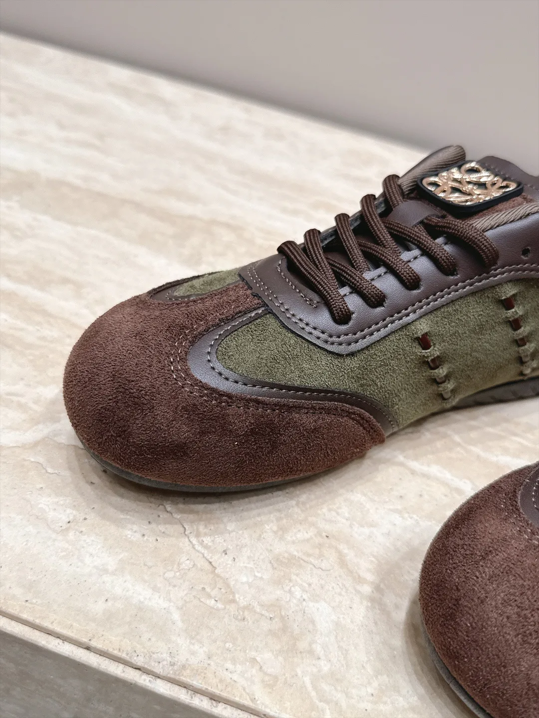 Women's Sneakers LOEWE 18286003