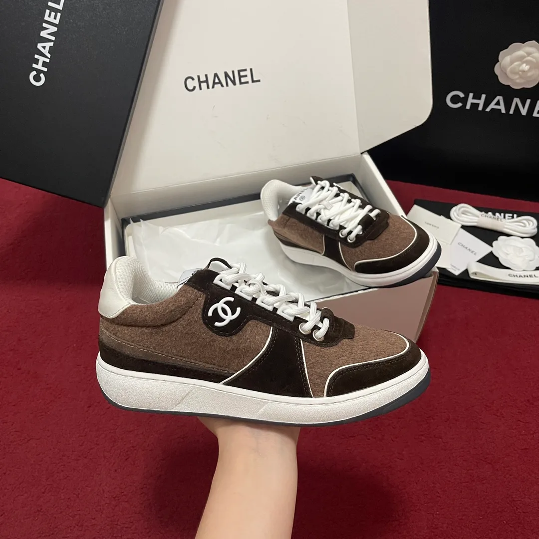 Women's Sneakers CHANEL 18195104