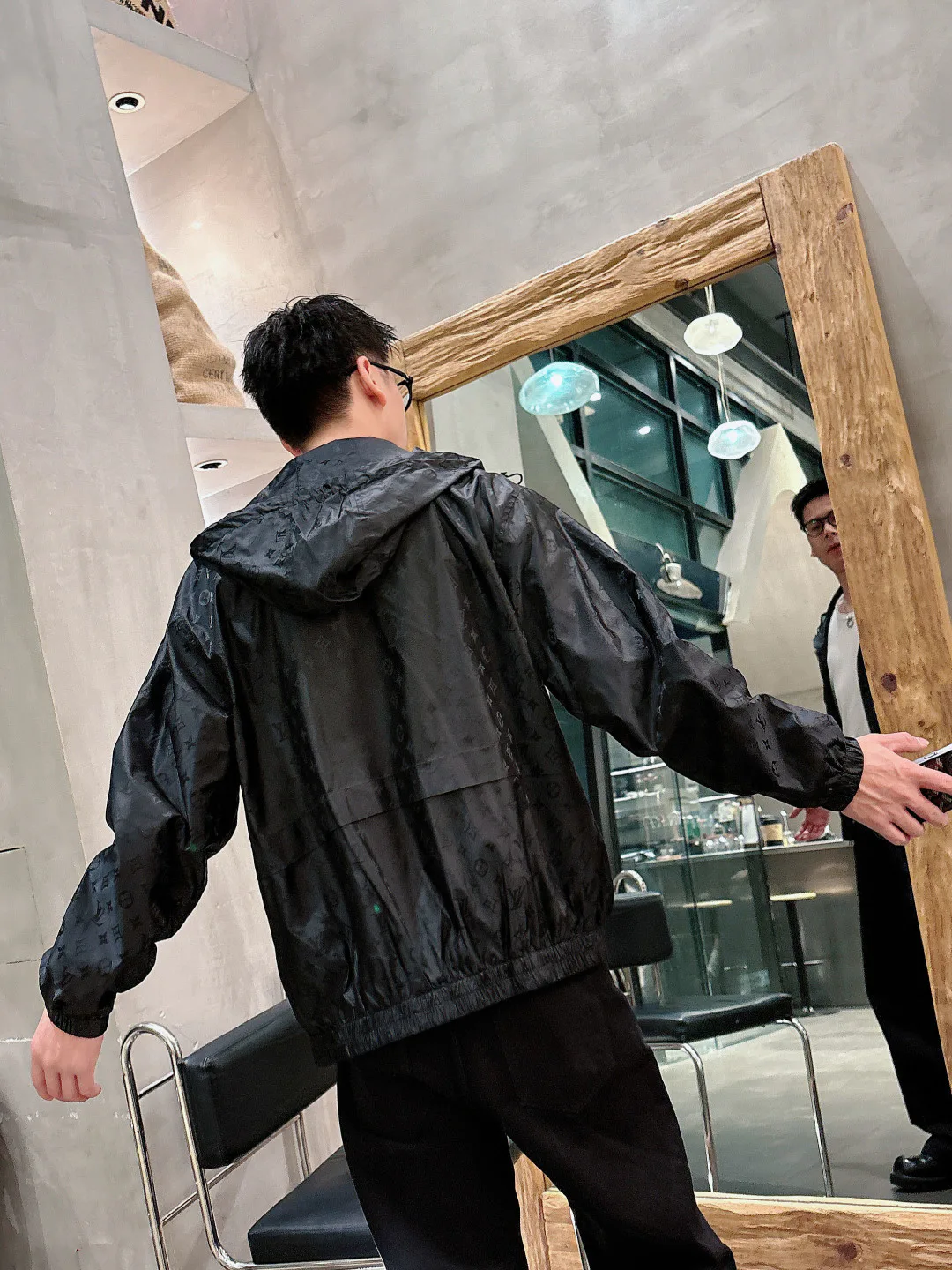Men's Jackets And Down Jackets LOUIS VUITTON 18097606