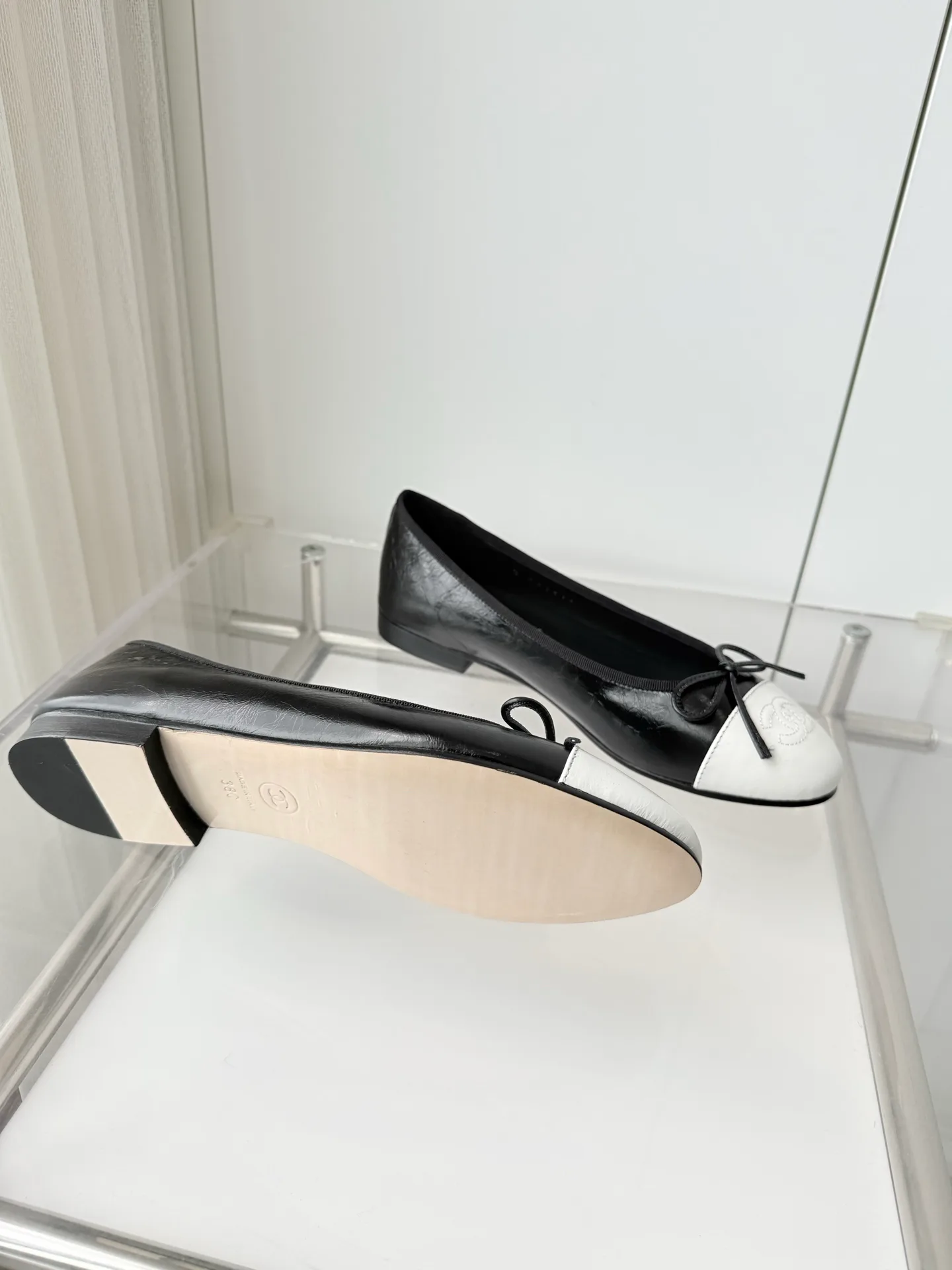 Women's Ballet Flats CHANEL 18120824