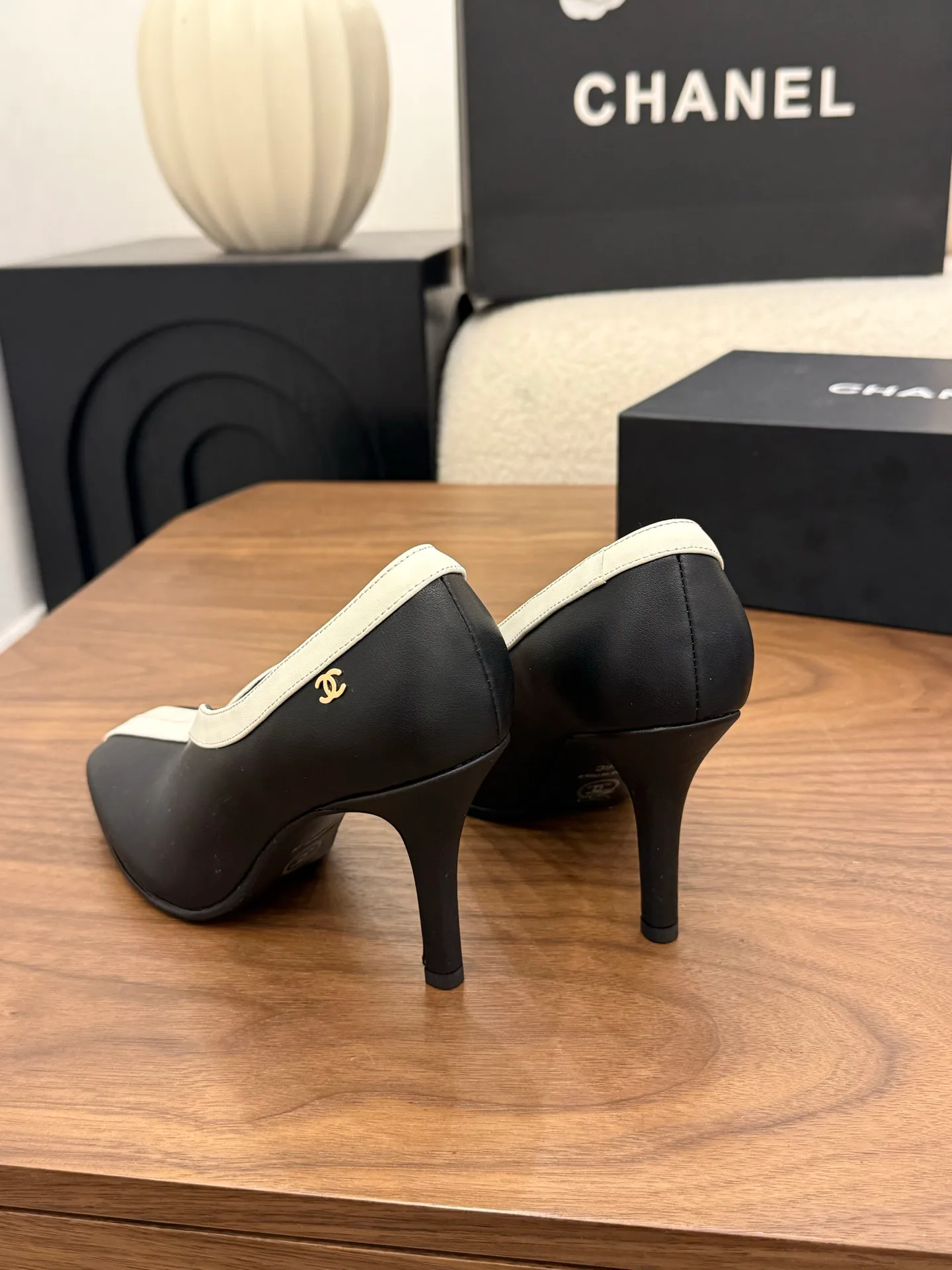 Women's Heels CHANEL 18275686