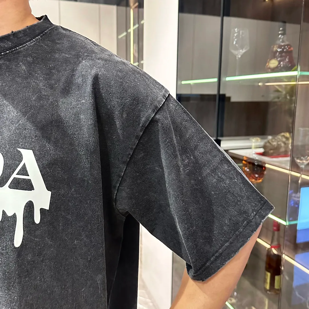 Men's T-Shirts PRADA 17037371