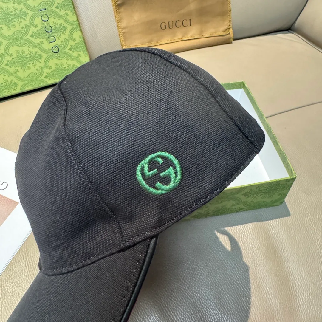 Hats GUCCI 17515230