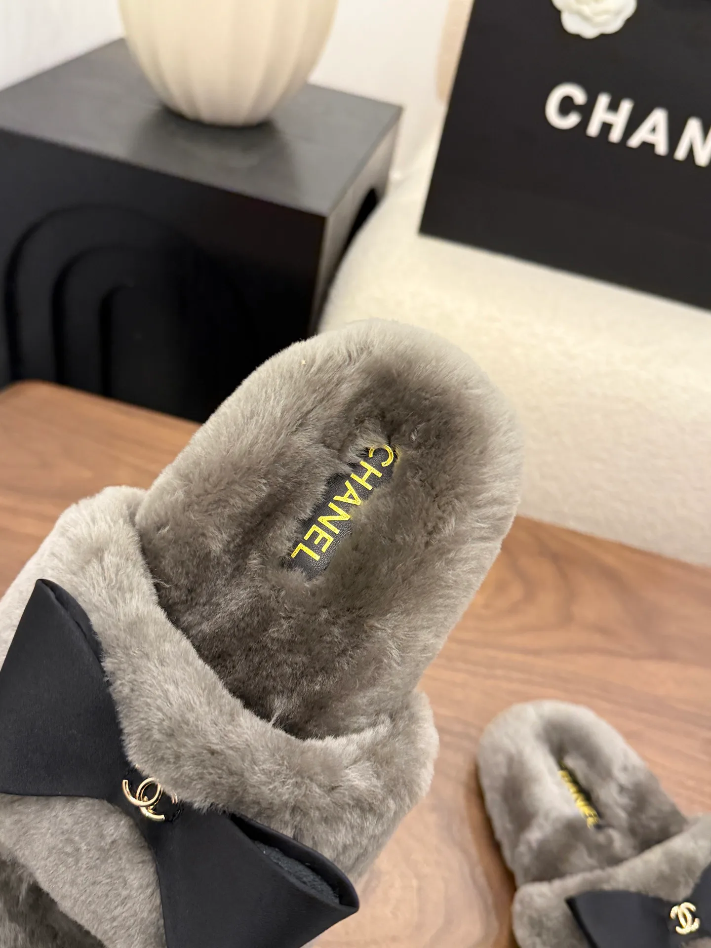 Women's Slippers CHANEL 18323500