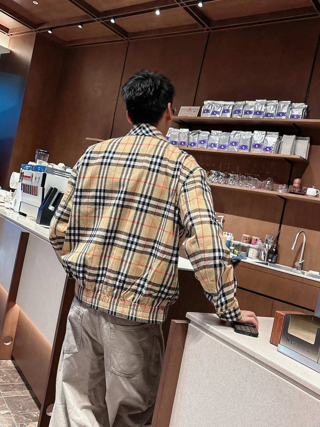 Men's Jackets And Down Jackets BURBERRY 18097572