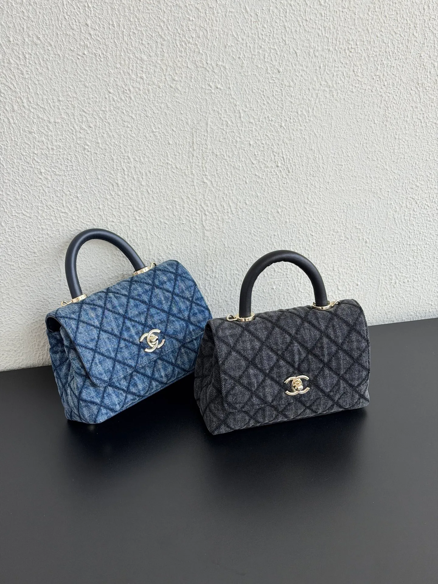 Women's Classic Handbags CHANEL 17136029
