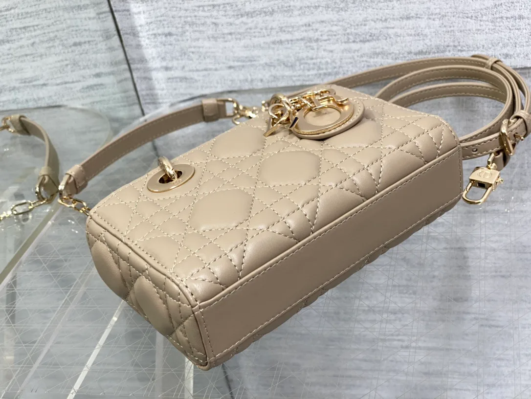 Women's Classic Handbags CHRISTIAN DIOR 17770394