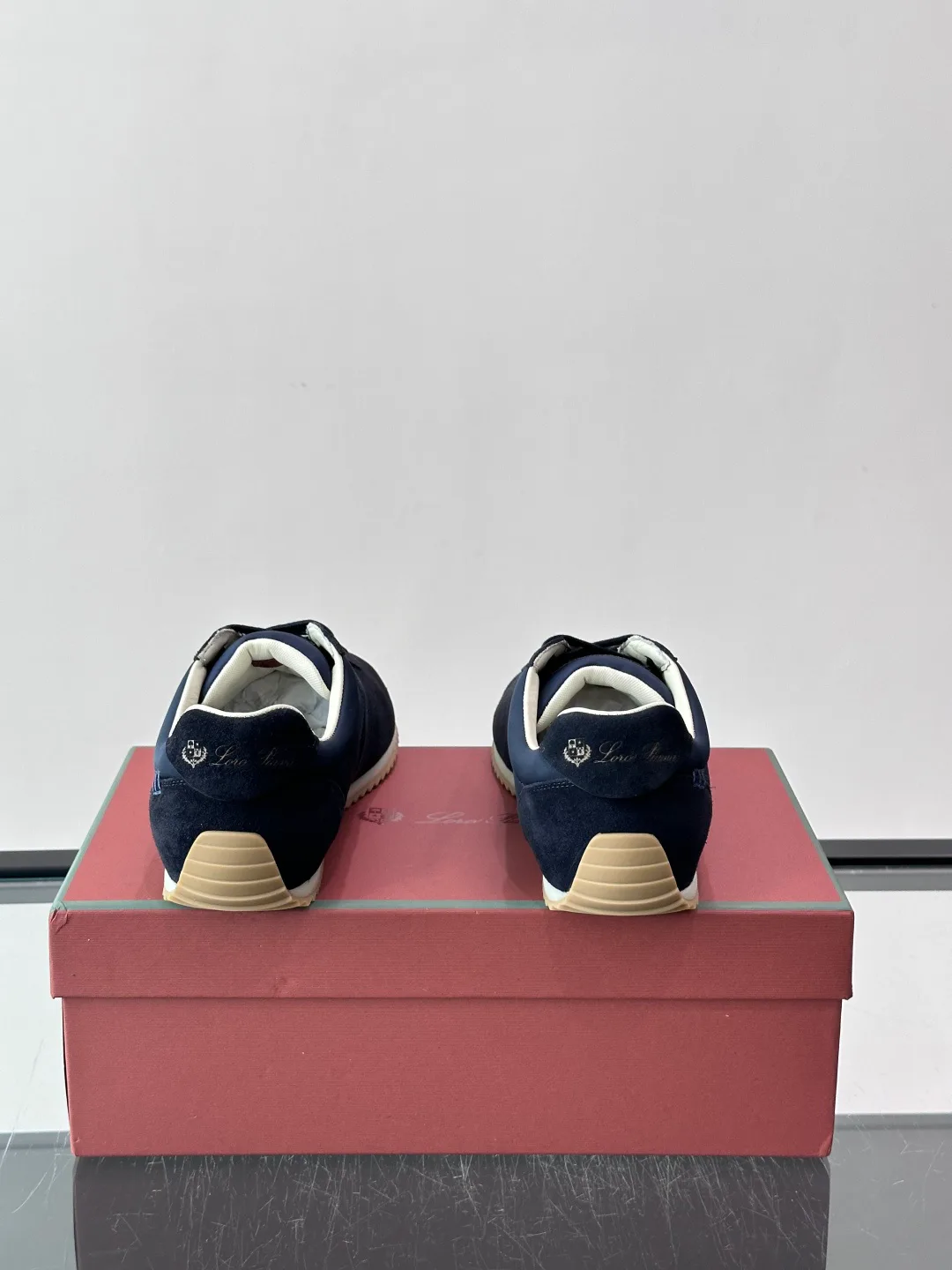 Women's Sneakers LORO PIANA 17447594