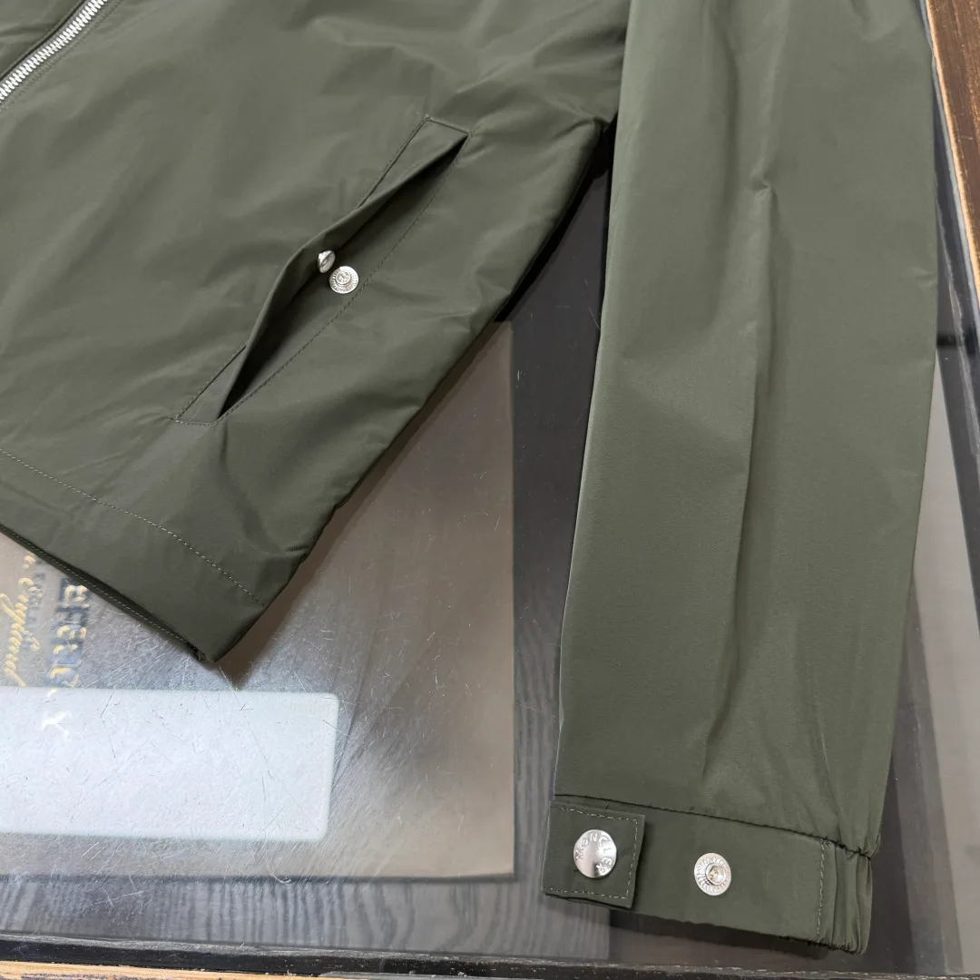 Women's Jackets And Down Jackets MONCLER 18416528