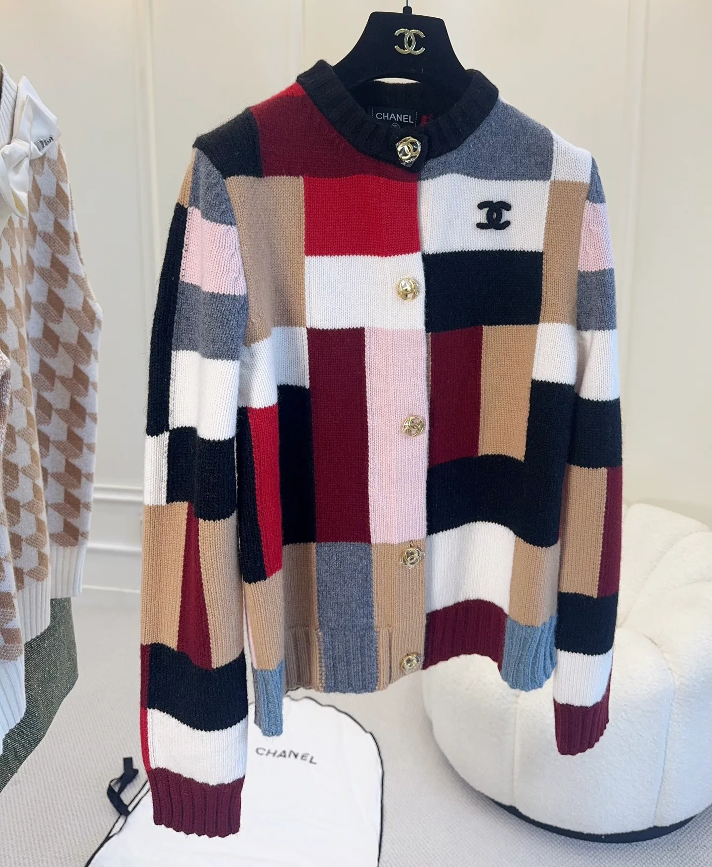 Women's Jumpers And Sweaters CHANEL 18238036