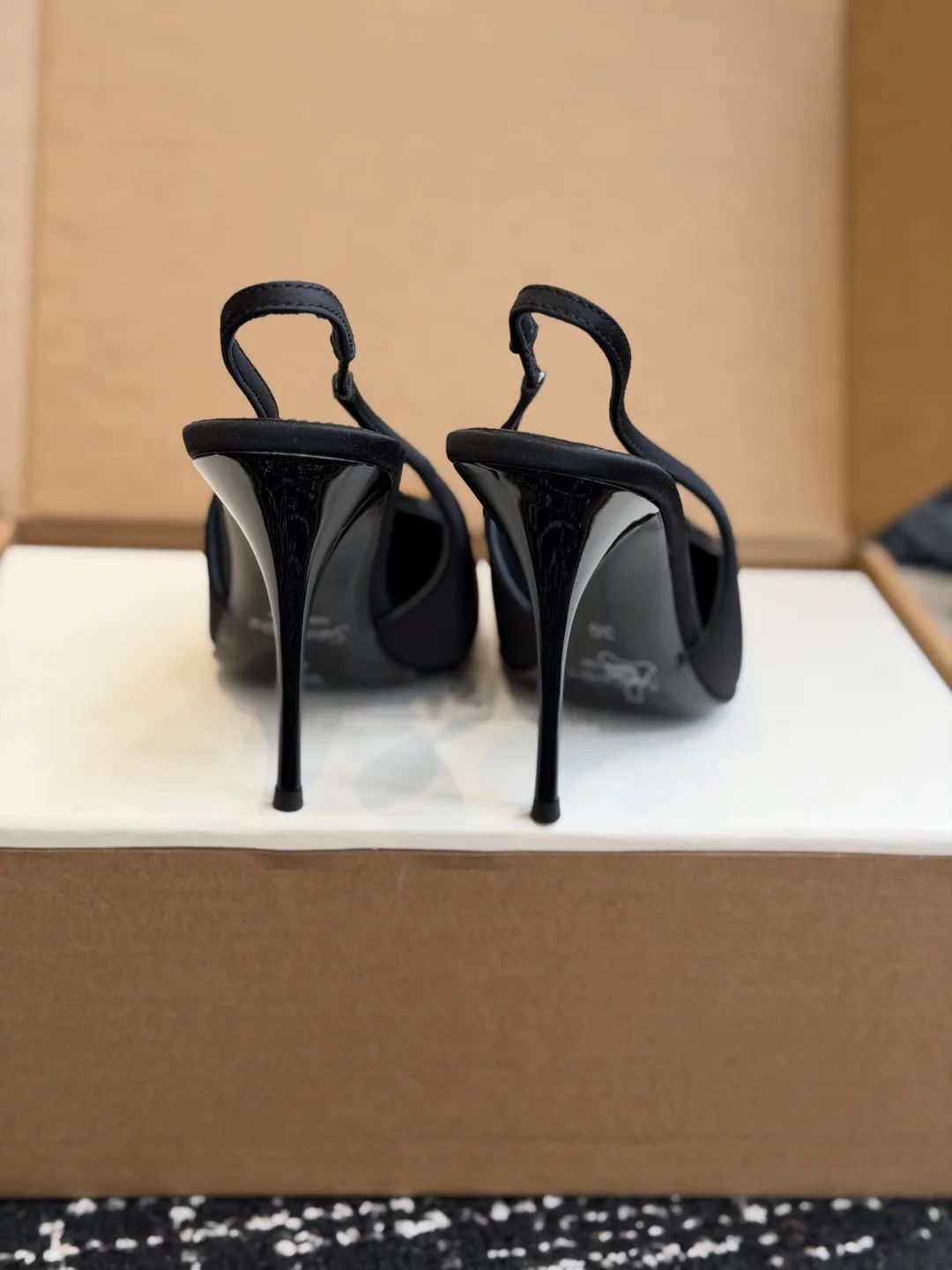 Women's Heels SAINT LAURENT 17615652