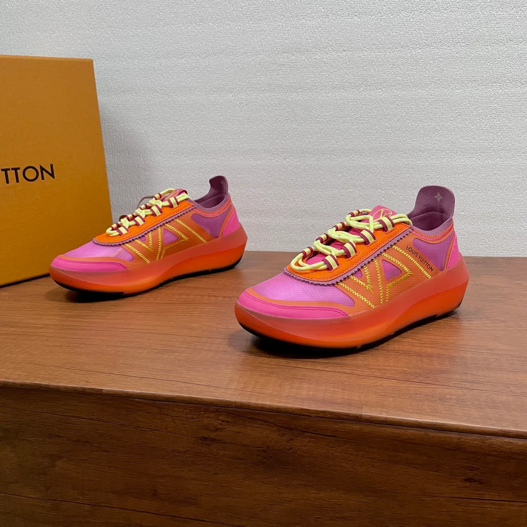 Women's Sneakers LOUIS VUITTON 17542554