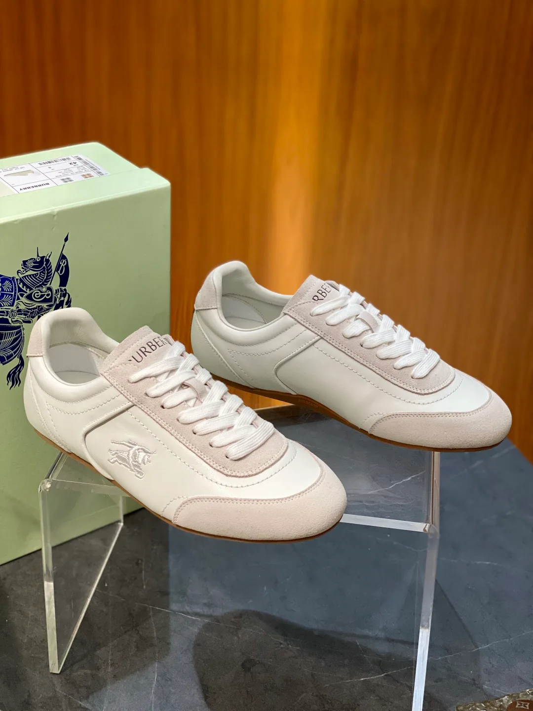 Men's Sneakers BURBERRY 18119381