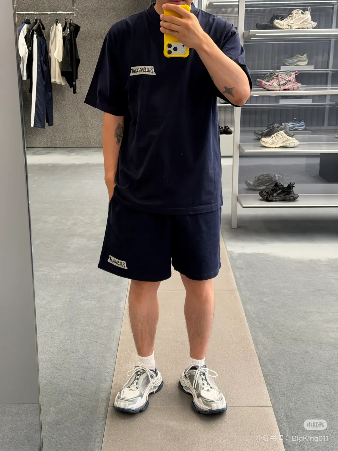 Men's T-Shirts BALENCIAGA 17699385