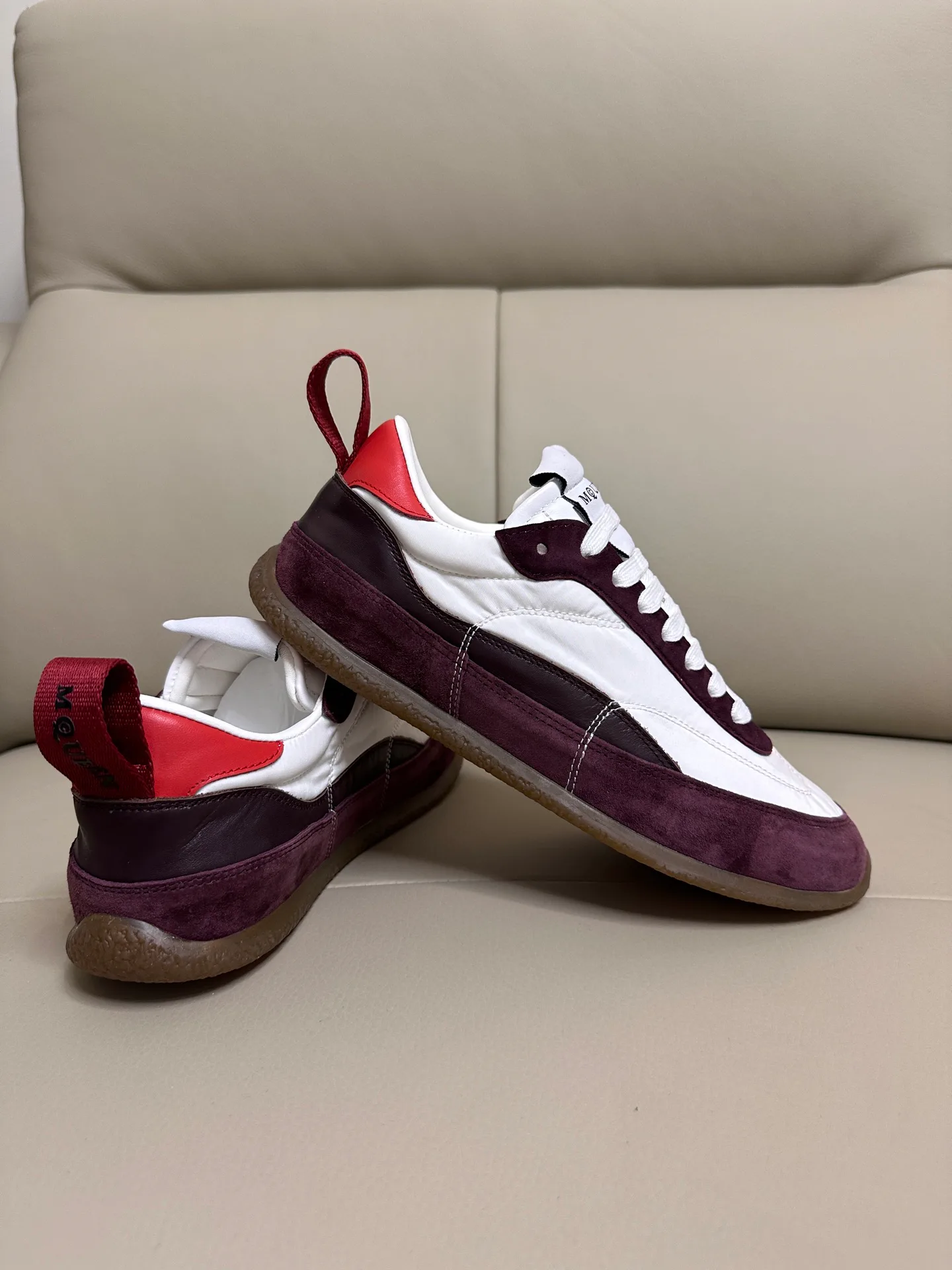Кроссовки Женские Alexander Mcqueen 18616756