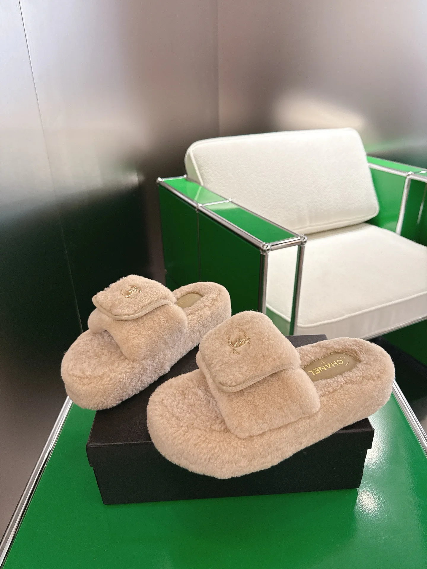 Women's Slippers CHANEL 18324622