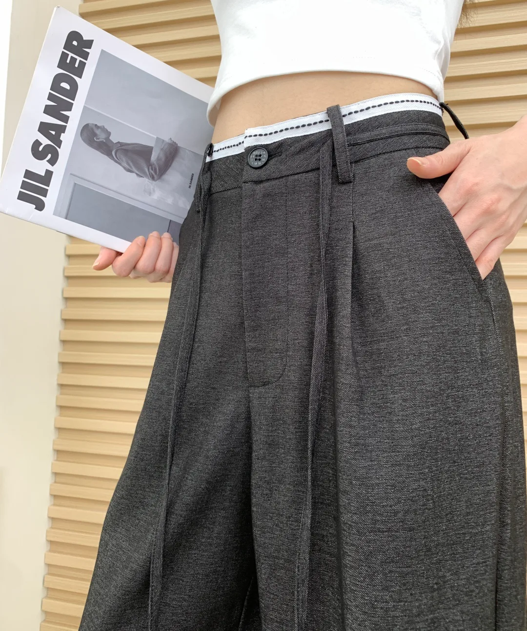 Women's Trousers MAISON MARGIELA 18199283