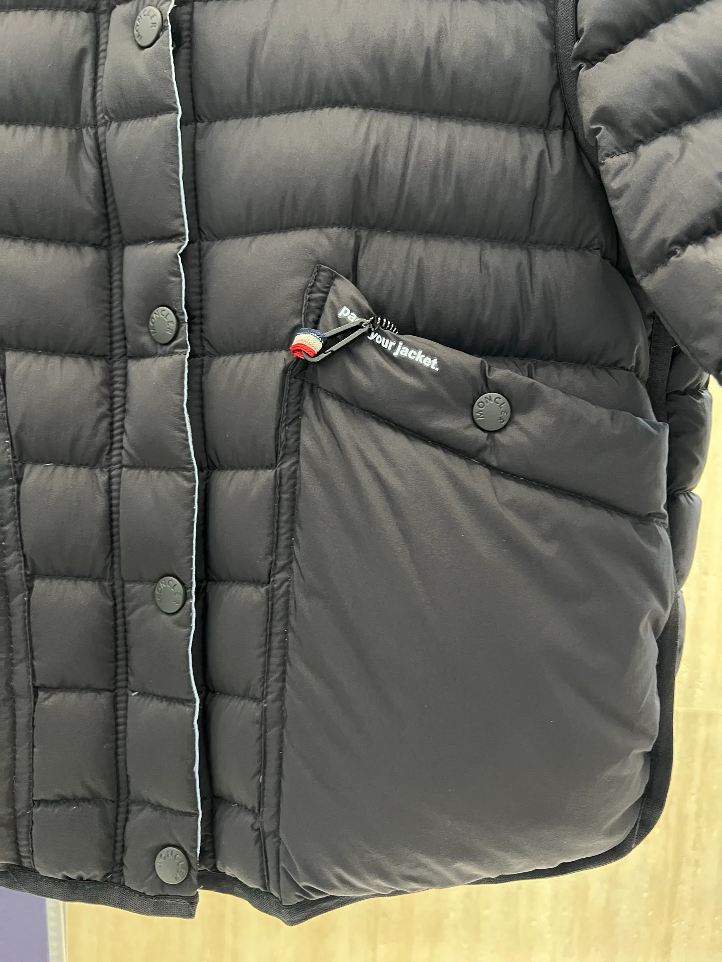 Men's Jackets And Down Jackets MONCLER 18231664
