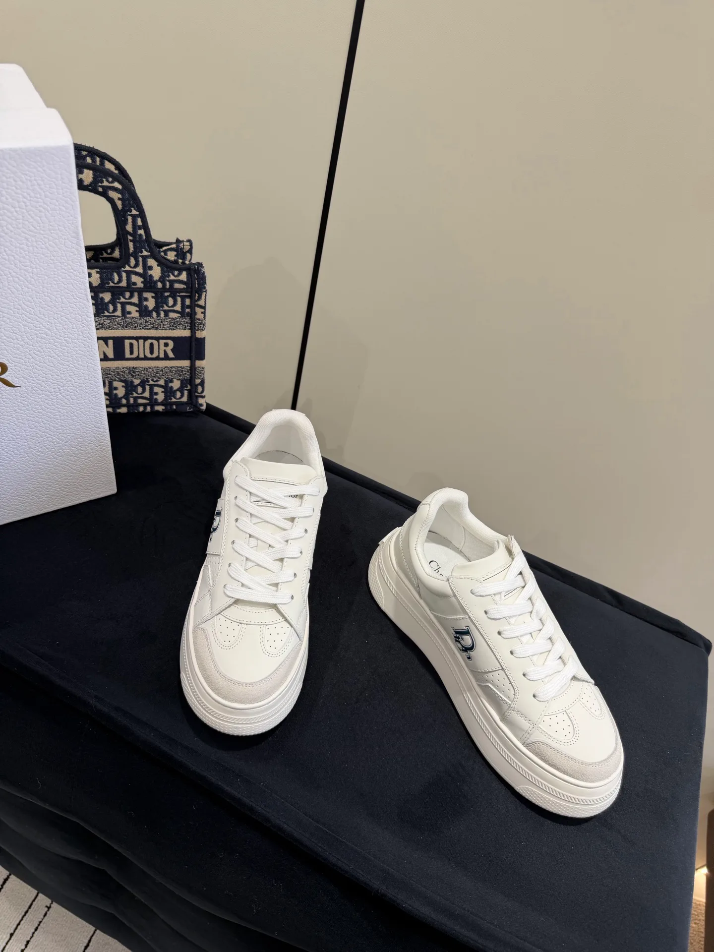 Women's Sneakers CHRISTIAN DIOR 17977503