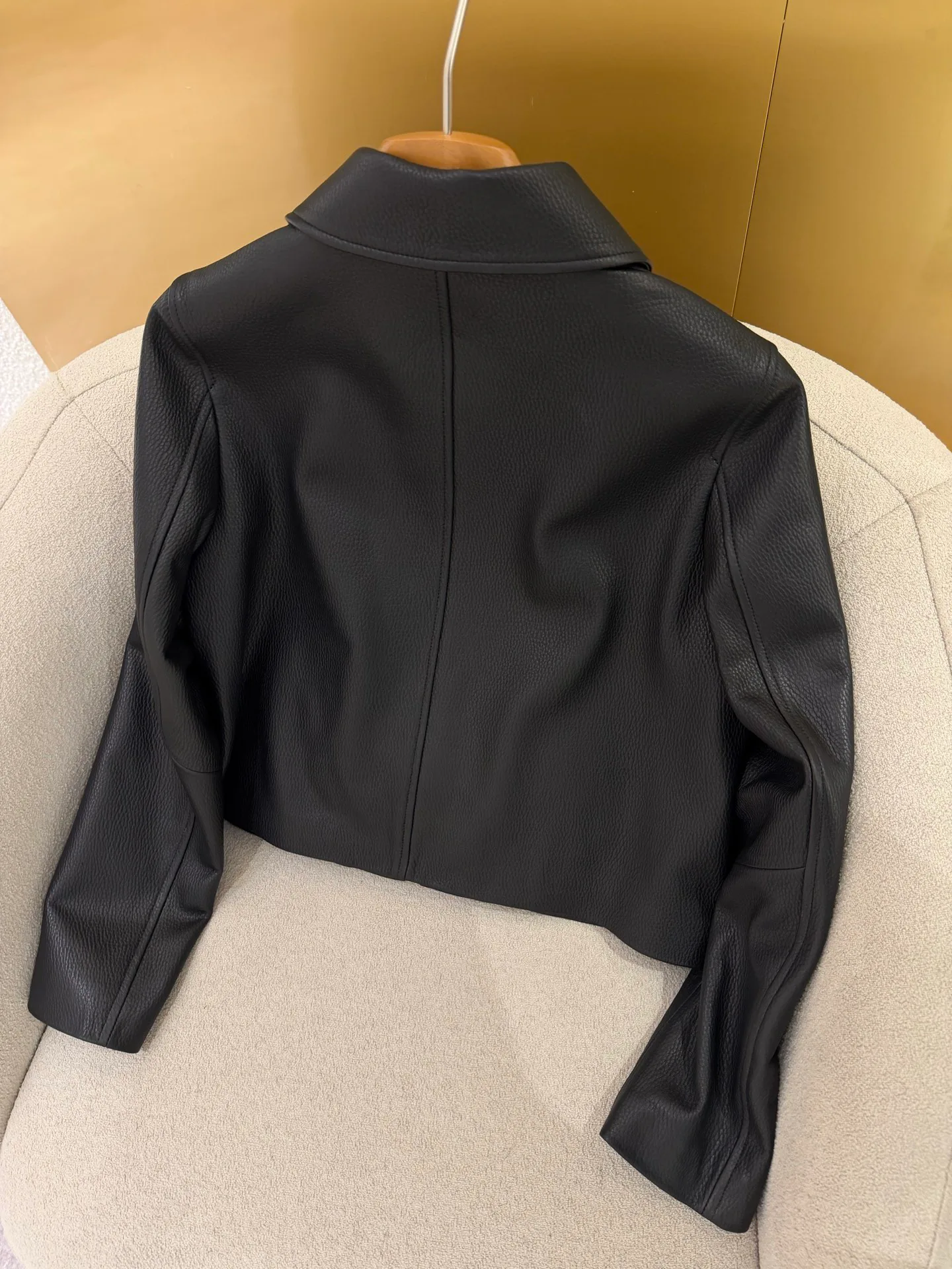 Women's Leather Jackets And Sheepskin Coats HERMES 17834187