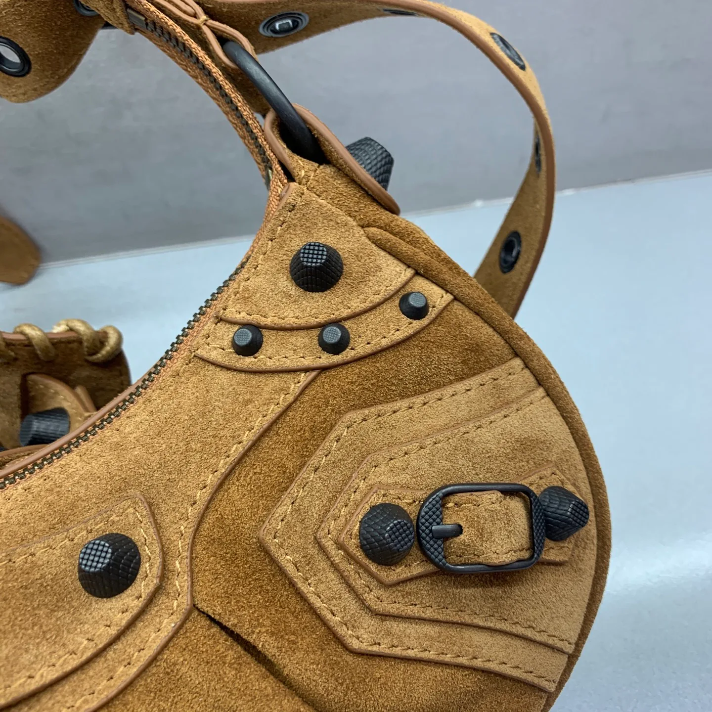 Women's Shoulder Bags BALENCIAGA 18255621