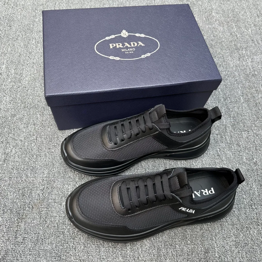 Men's Sneakers PRADA 18076331