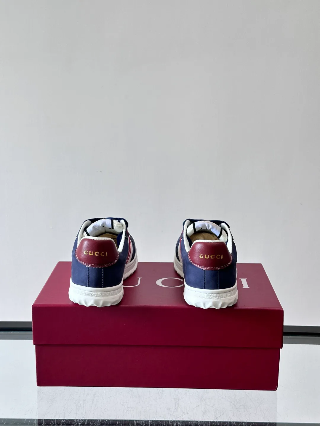 Women's Sneakers GUCCI 17032162