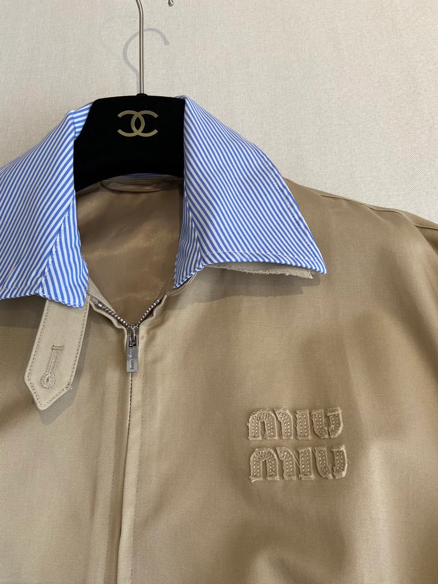 Women's Jackets And Down Jackets MIU MIU 18088900