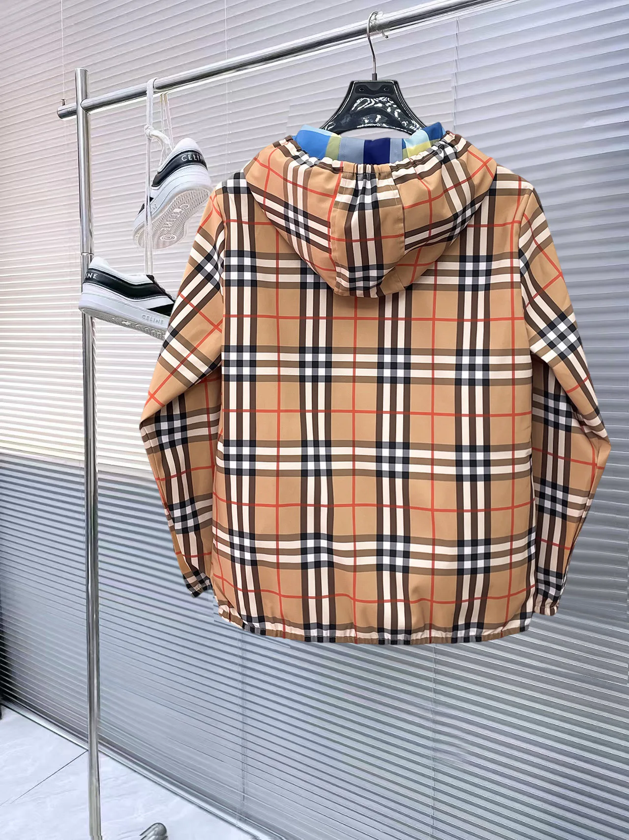Men's Jackets And Down Jackets BURBERRY 17966732