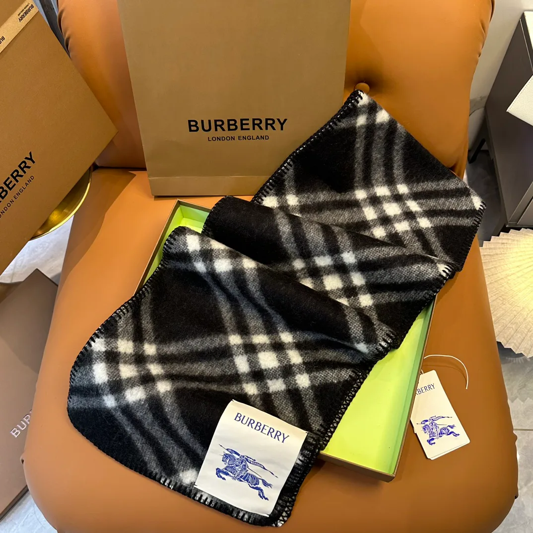 Scarves BURBERRY 18401215