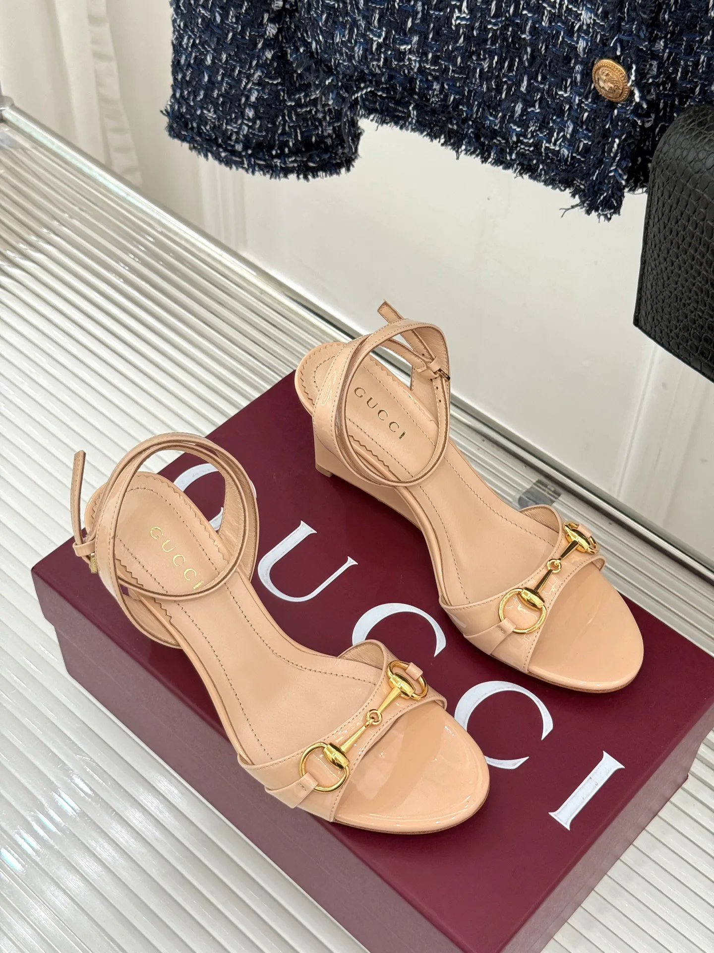 Women's Open-Toe Sandals GUCCI 17856183